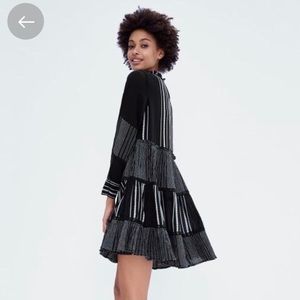 Zara Long Sleeve black and white Dress Size S